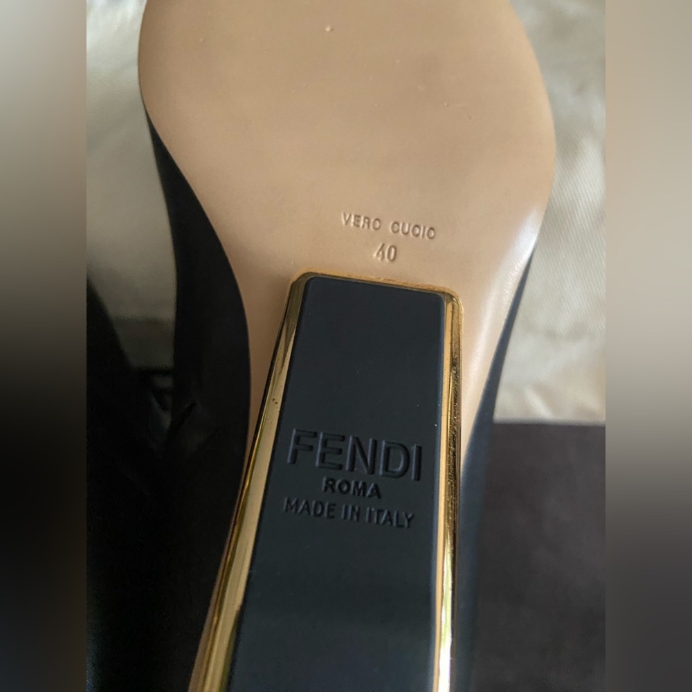 Fendi First Black Ankle Boots with Gold Heel. ⚜️ - Picture 12 of 16